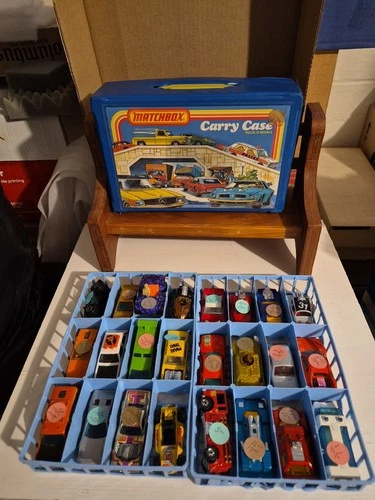 24 VTG Hot Wheels & Matchbox Superfast-1978 Matchbox Carry Case See Description