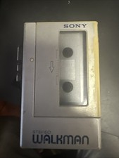 Sony Walkman WM-1 - Turns On