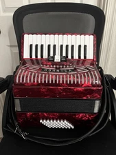 Hohner Hohnica 1304-RED 48 Bass Piano Accordion w/ Gig Bag and Straps