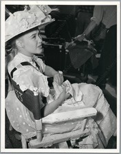 Jane Powell 8X10 Press Photo The Tender Hours 1950 behind the scenes Needlepoint