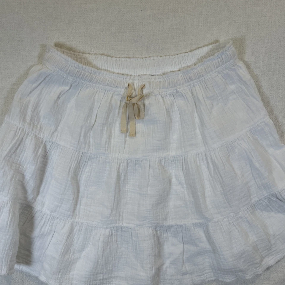 Aerie Women's Mini Skit White Gauze Tiered Drawstring Size Medium 100% Cotton - Image 2 of 4