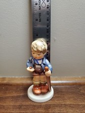 Hummel Figurine Summertime Surprise, #428 3/0, TMK 7, 4"