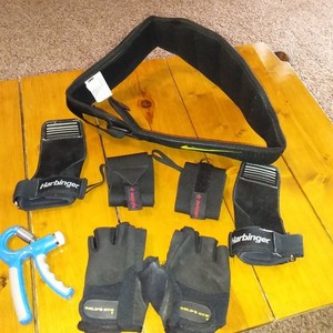 Lot of 8- BUNDLE- Nike Lifting  Belt 2.0 XL Harbinger wrist straps Golds gloves