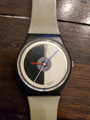 Swatch Mezza Luna GB107 | eBay display picture 1