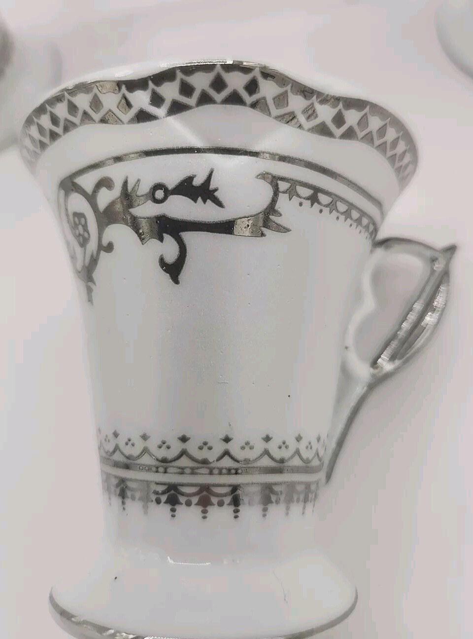 Picture 5 of 19