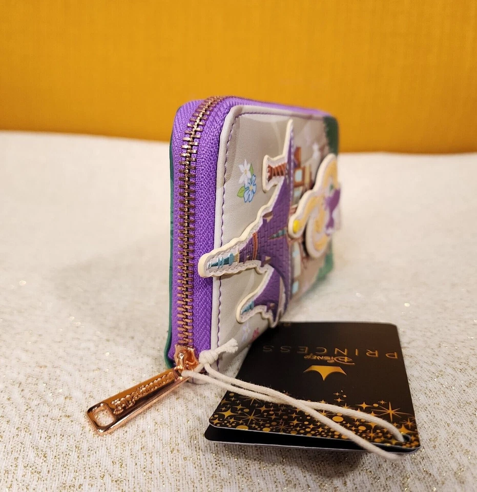 Cartera Loungefly Disney Enredada Rapunzel Oscilante Desde Torre Cremallera Alrededor NUEVA Foto 4 de 4