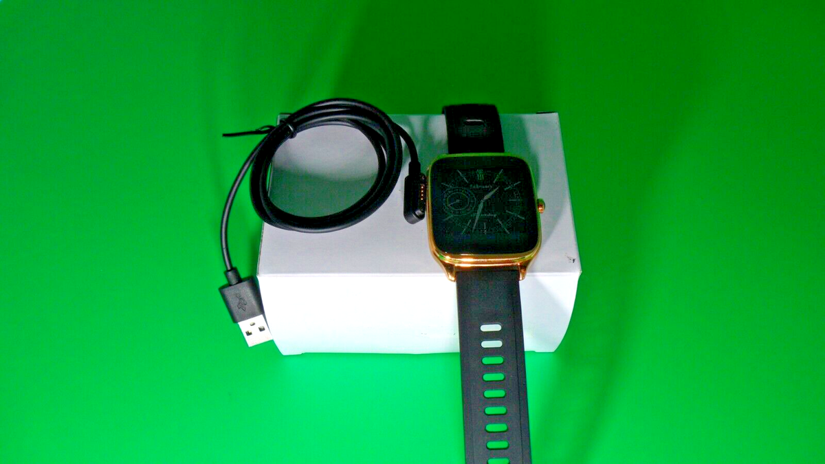 ASUS ZenWatch model W1501Q Smartwatch Gold/Black