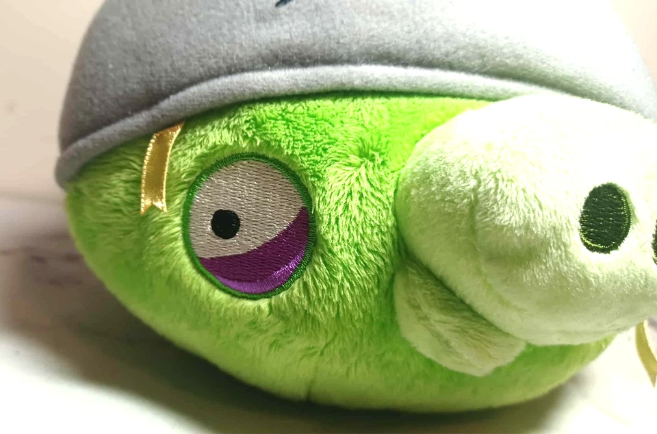 Angry Birds Plush 5" NO SOUND Corporal Pig Cracked Helmet Bad Piggies NWT Bekin - Image 3 of 4