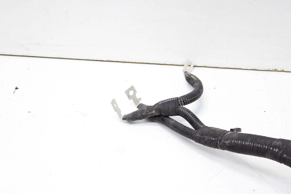 Chevrolet Silverado 1500 2019-2022 5,3 L cable de arranque positivo cable de batería OEM Foto 2 de 4