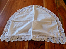 Taie d'oreiller ancienne demi lune ou housse de coussin brodée