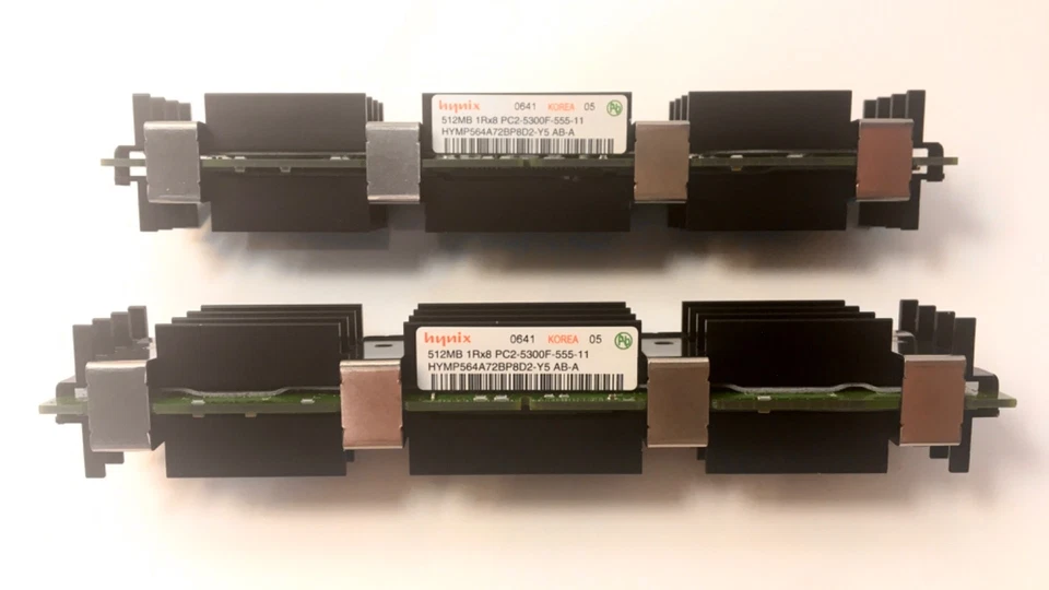 2x Original Apple Mac Pro 1,1 Hynix HYMP564A72BP8D2-Y5 AB-A 512mb RAM Modules - Image 4 of 4