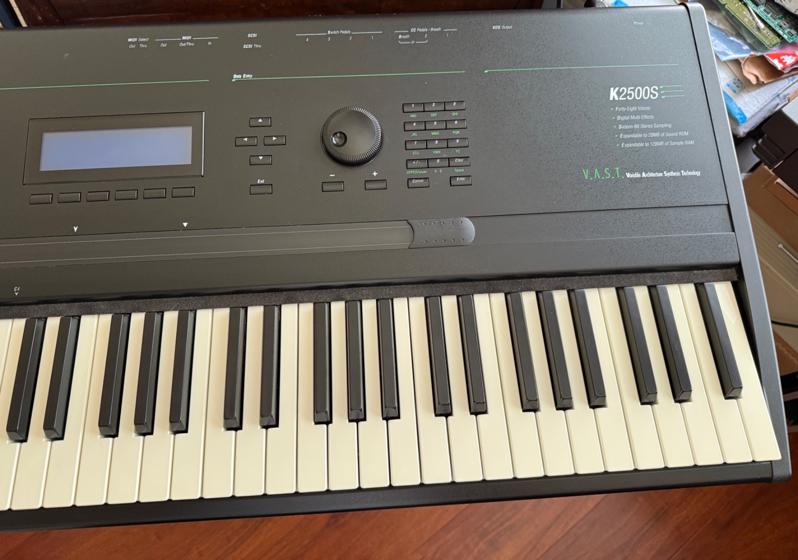 KURZWEIL K2500S Synthesizer Keyboard