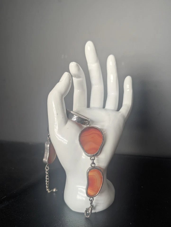 Brazalete estampado de plata de ley 925 con ágata cornalina, pulido y en rodajas Foto 2 de 4