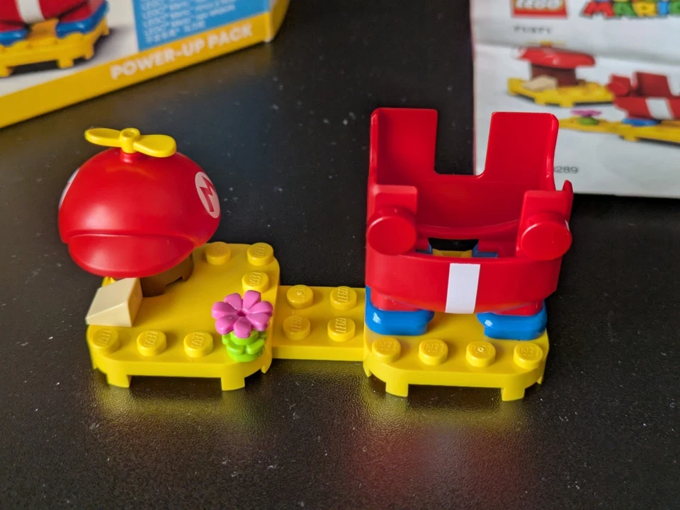 LEGO Super Mario Propeller Mario Power-Up Pack 71371 - Image 2 of 4