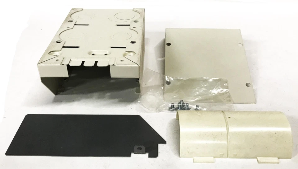 Extremo de entrada dividido listo para fibra Legrand blanco niebla 2410DFO-FW NOS Foto 4 de 4