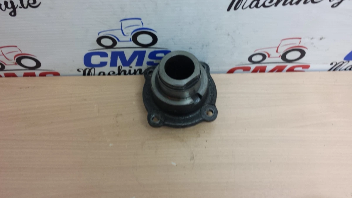 Ford New Holland 10, 40, TS Transmission Retainer Cup 81862878 