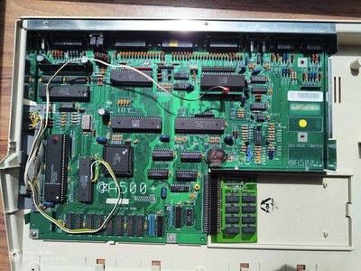 Commodore Amiga 500+ Plus Mainboard,2MB,4 Kickroms,Rev.8A Agnus 8375, int-ext sw
