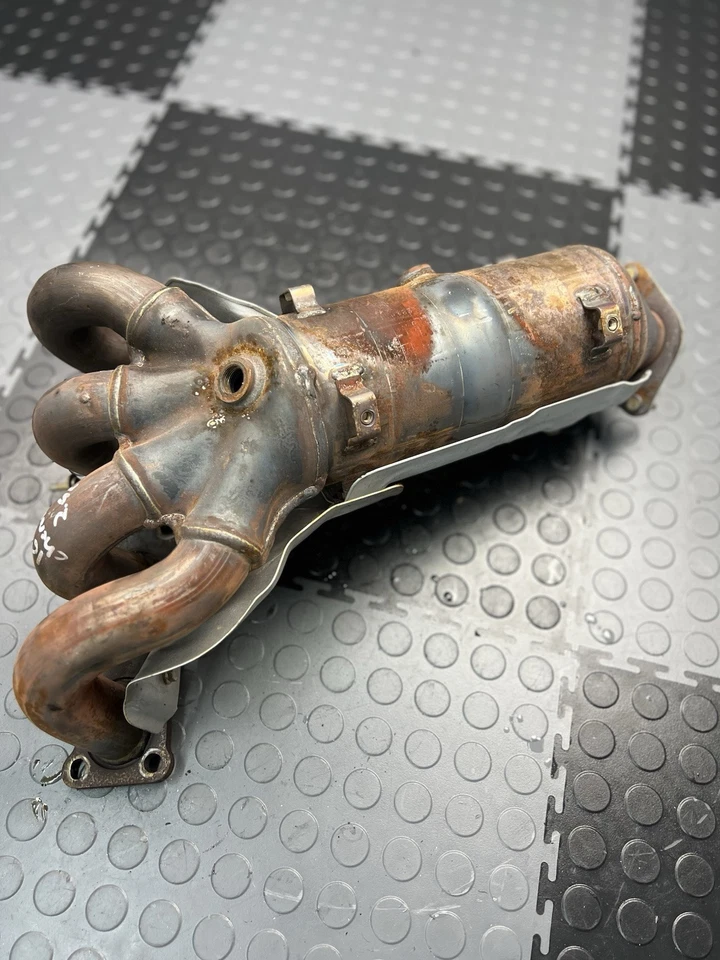 Jeep Cherokee 2015 2016 2017 2018 colector de escape de 2,4 L OEM Foto 2 de 4