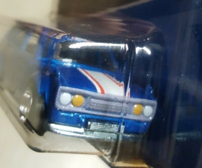 Hot Wheels 50th Anniversary Favorites '71 Datsun Bluebird 510