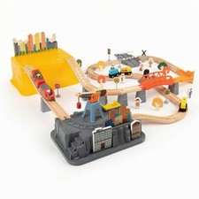 Wooden Train Set with Tracks Motorized Railway Kit Long-Lasting for Living Room