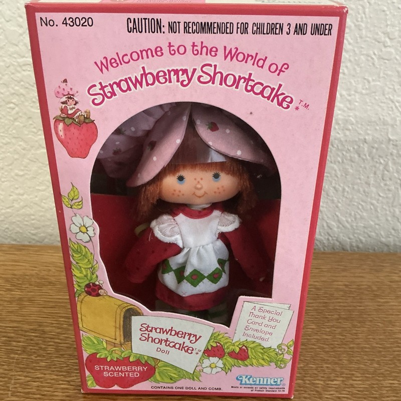Kenner Strawberry Shortcake Scented Doll w/ Comb, MPN 43020, Orig Unopened