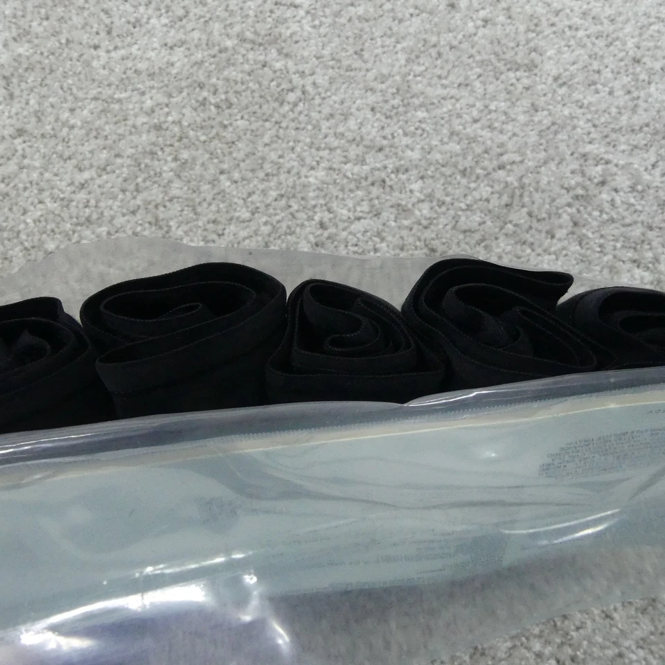 Ropa interior Amazon Essentials para mujer bikinis negros medianos lisos 10 piezas Foto 2 de 4