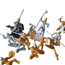 VTG Plastic Knight Figures Set - Gold  Silver Medieval Soldiers w/ Horses