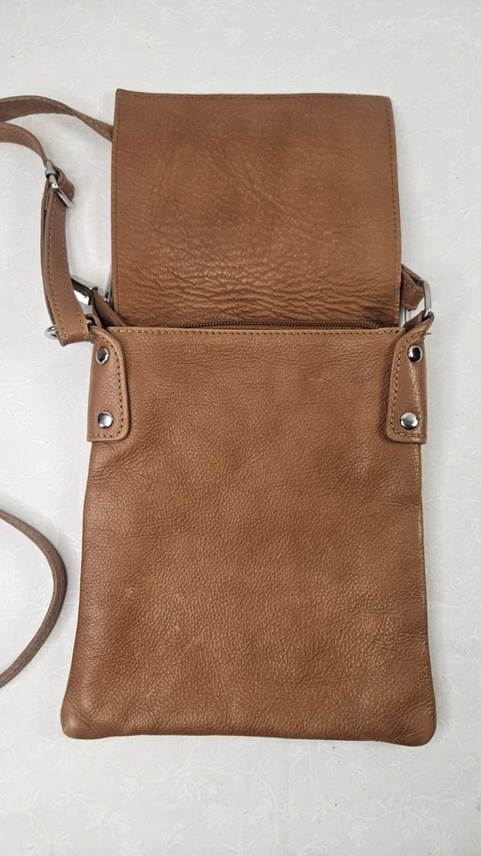 Vera Pelle Brown Pebbled Leather Crossbody Made In Italy  - Image 3 of 4