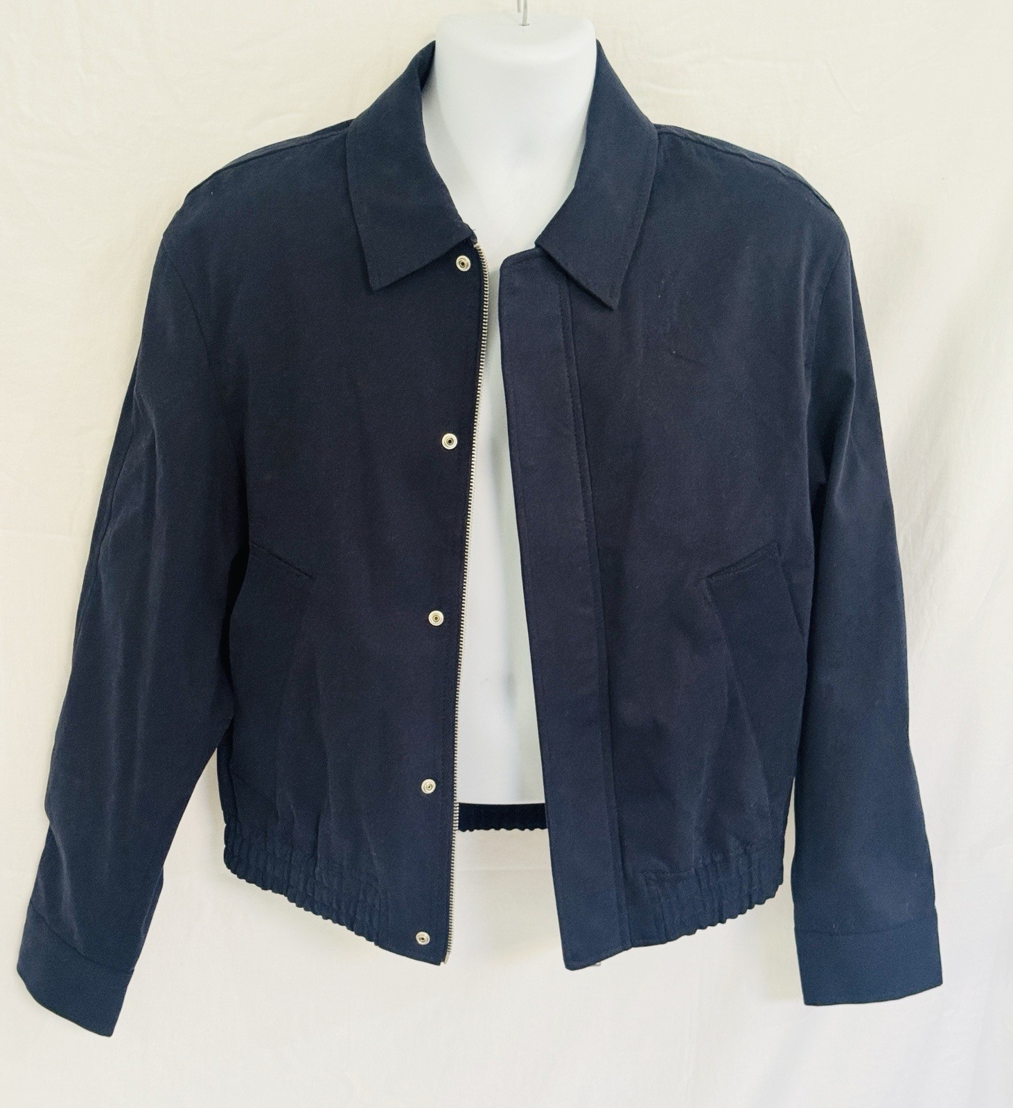- Zara - 11590₽
