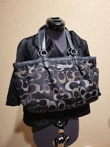 Coach F19664 Gallery Signature 3 Color Lurex Tote Bag Black/Silver