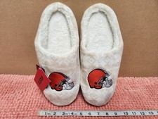 FOCO NFL Cleveland Browns Womens Slippers Cream Browns Logo Sz XL 11-12 NEW
