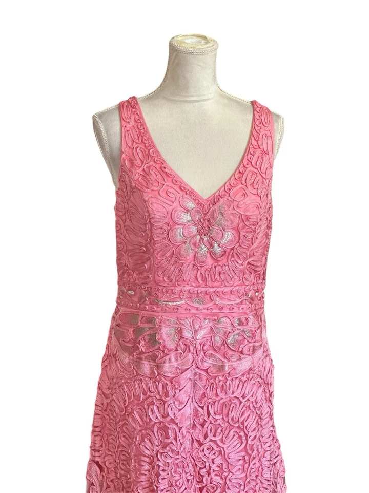 Vestido de Cóctel Sue Wong Talla 12 Encaje Rosa Floral Geométrico Glamour Brillante DEFECTUOSO Foto 2 de 4