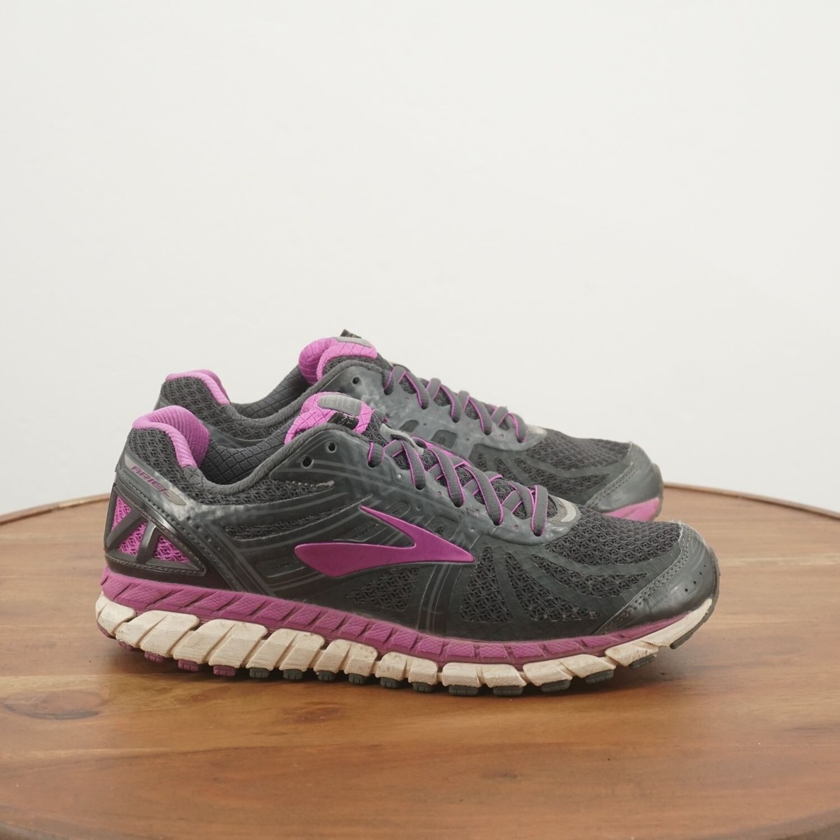 Brooks Womens Ariel Walking Running Shoes Purple Gray lace Up
