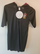 HALLOWEEN COSTUME HARRY POTTER CAPE WITH HOOD GRYFFINDOR BLk CLOSURE AT NECKNWT