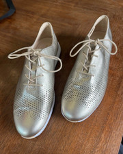 Cole Haan 2.ZEROGRAND light metallic gold Leather Perforated Oxford Women 8