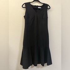 Calvin Klein Sheath V-Neck Cocktail Dress in Black - 8
