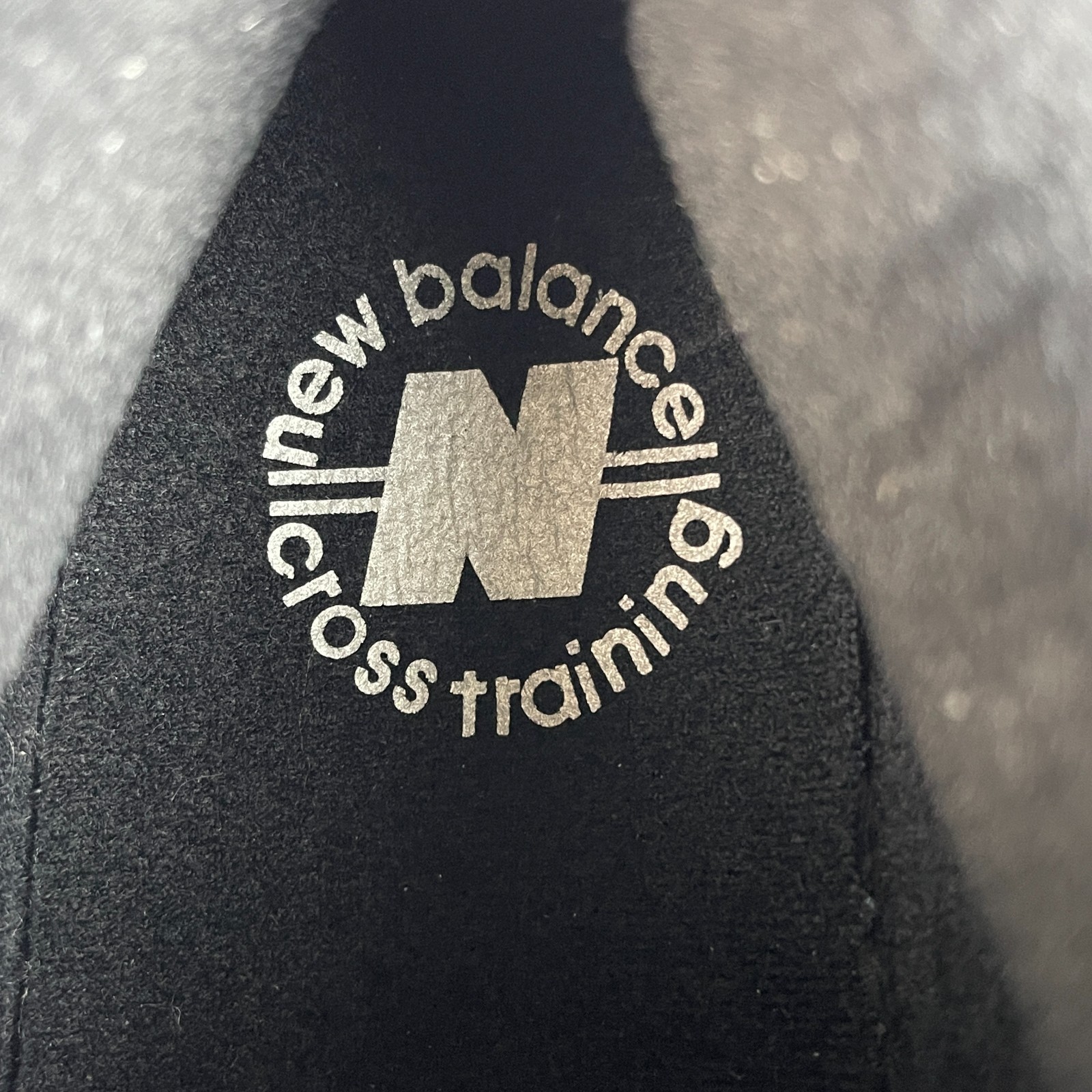 New Balance Men’s Cross Training Sneakers 9D Black Leather Shoes CMX381Z thumbnail 11