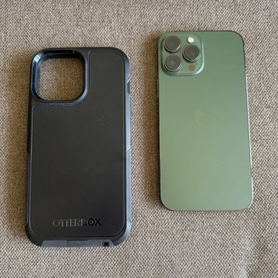 Apple iPhone 13Pro Max Green iOS version  26.6 Smartphone 128gb w/ Case