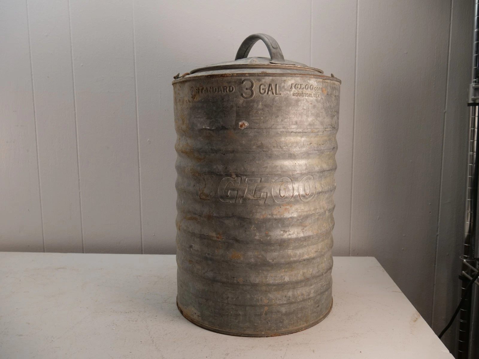 1940-50s Igloo 3 Gallon Galvanized Water Cooler/Jug with Lid -Vintage/Retro/Rare