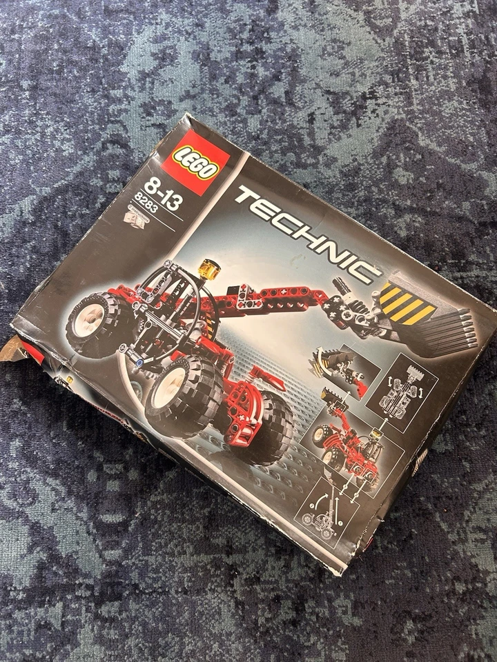 LEGO Technic 8283 Telehandler, photo 2 of 2