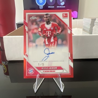 2025-26 Topps Bundesliga Chrome Nicolas Jackson Red Auto /5 Bayern Munich BA-NJ