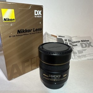 Nikon AF DX Fisheye-Nikkor 10.5mm f/2.8G Ed Lens Nr Mint