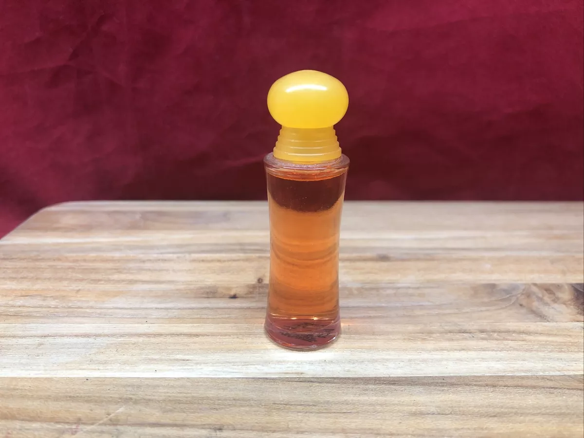 Candies Perfume by Liz Claiborne Mini Eau De Toilette 0.18 oz Women 5 ml