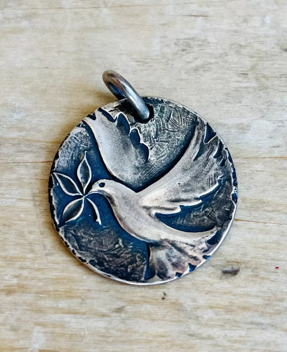 James Avery sterling silver serenity Dove Of Peace medallion