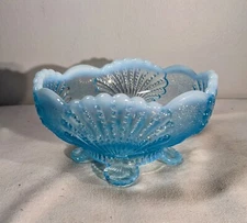 New Mosser Glass Blue Opalescent Shell Footed Berry Bowl Original Box & Sticker