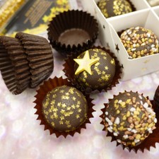 Bakery Direct 500 x Black Paper Petit Four / Truffle / Sweet Cases / Bon Bon
