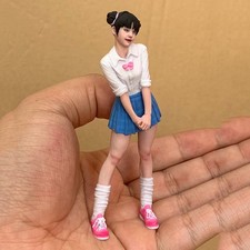 Miniature Figure Scene Props 1/18 Cute Vitality Anime Girl Diorama Resin Sculpt
