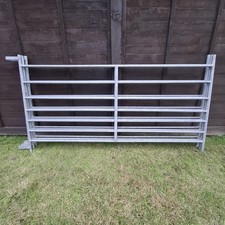 Galvanised Sheep/Lambing Hurdles  Round Rails 6ft Long 3ft 2" High Set Of 3