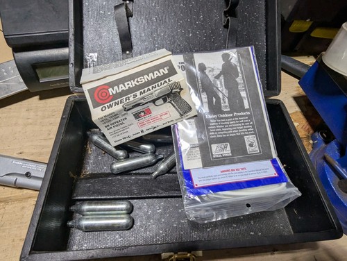 Marksman and Daisy Repeater , BB Gun, 4.5mm .177 Cal - Picture 11 of 14