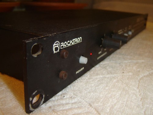 Rocktron 320, Dual Channel Compressor/Leveler, Vintage Rack - Picture 6 of 12